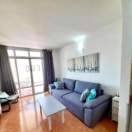 Lory-puerto Del Carmen 티아즈